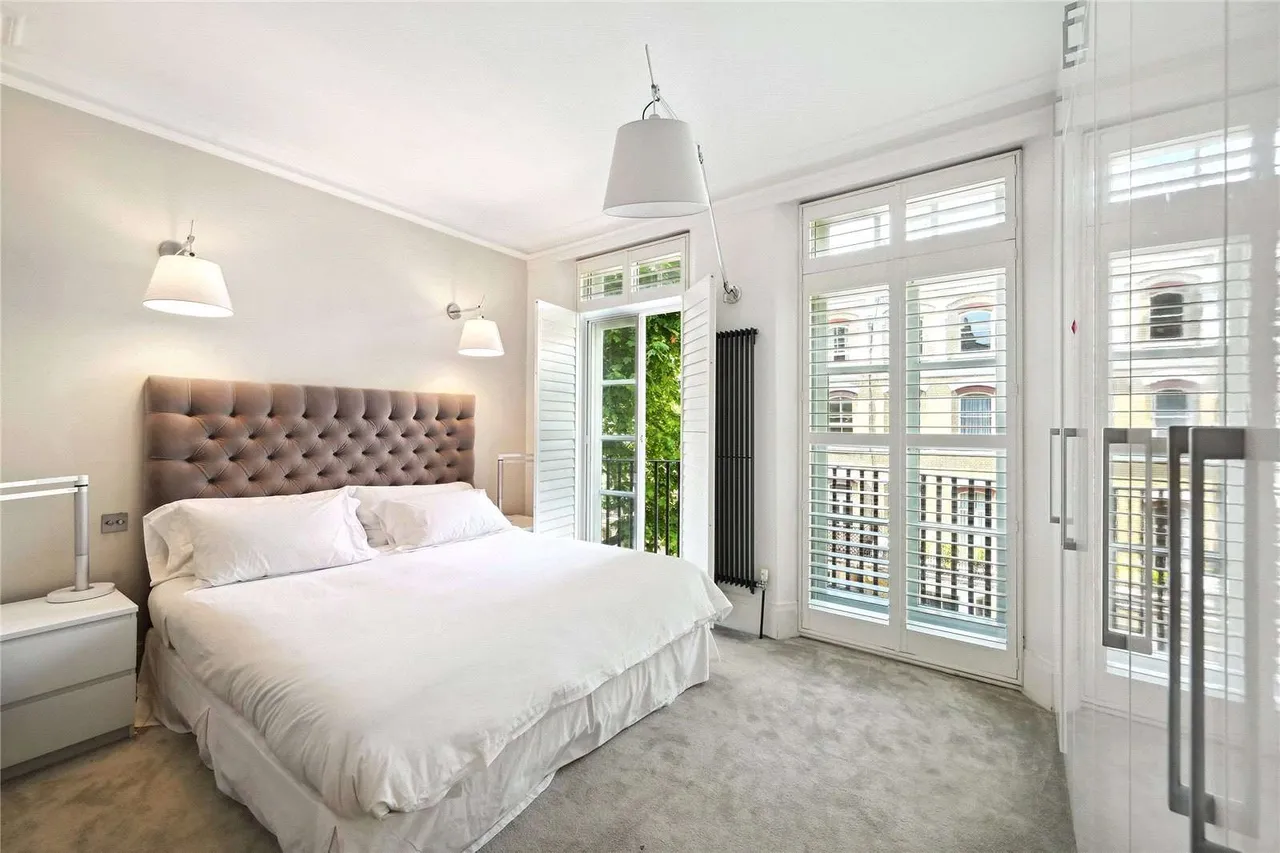 Old Brompton Road, London, SW5, photo 5