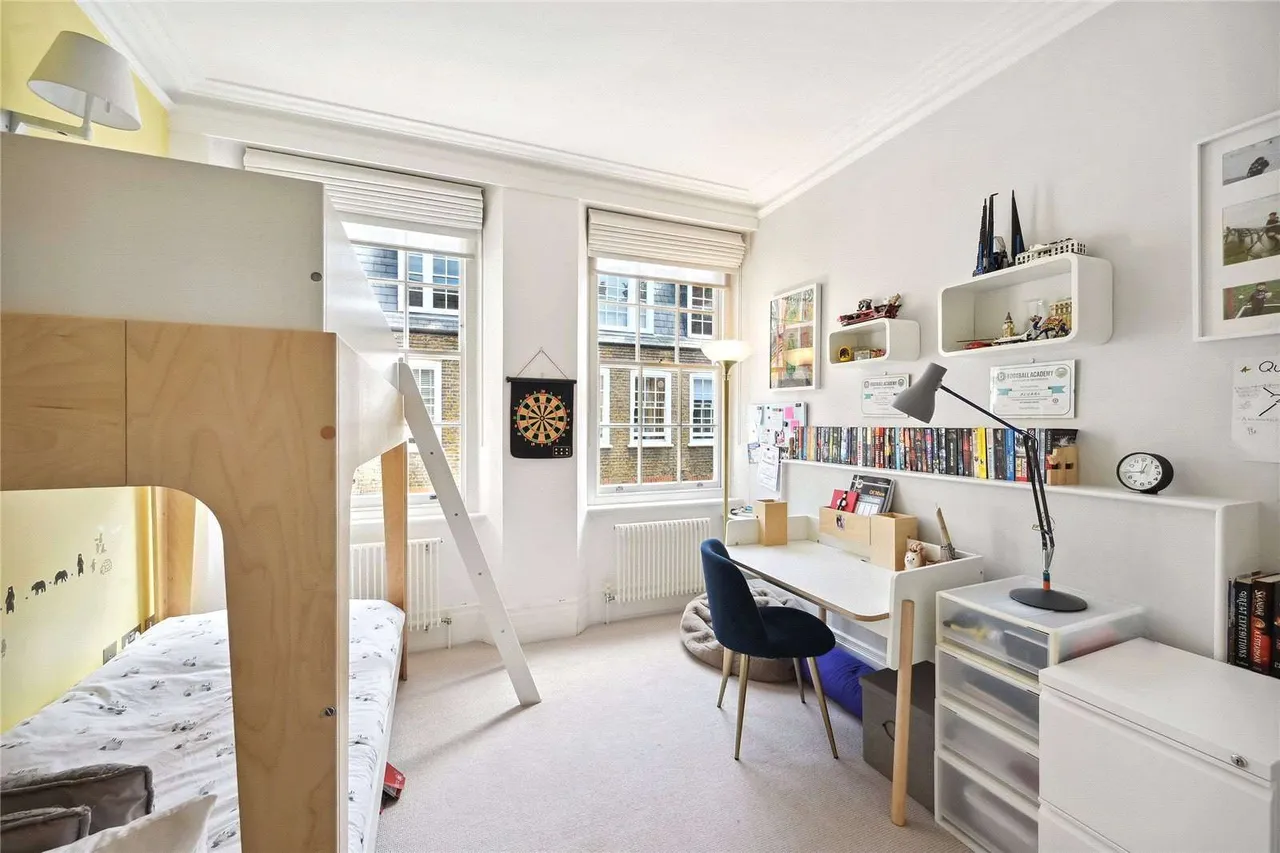 Old Brompton Road, London, SW5, photo 8