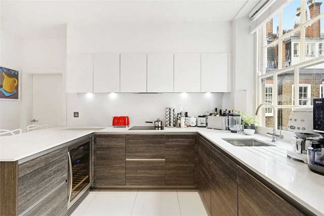 Old Brompton Road, London, SW5, photo 11