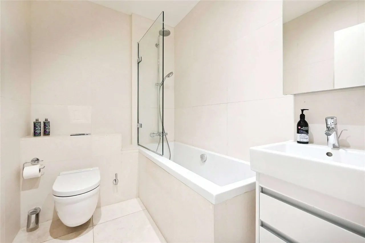 Old Brompton Road, London, SW5, photo 9
