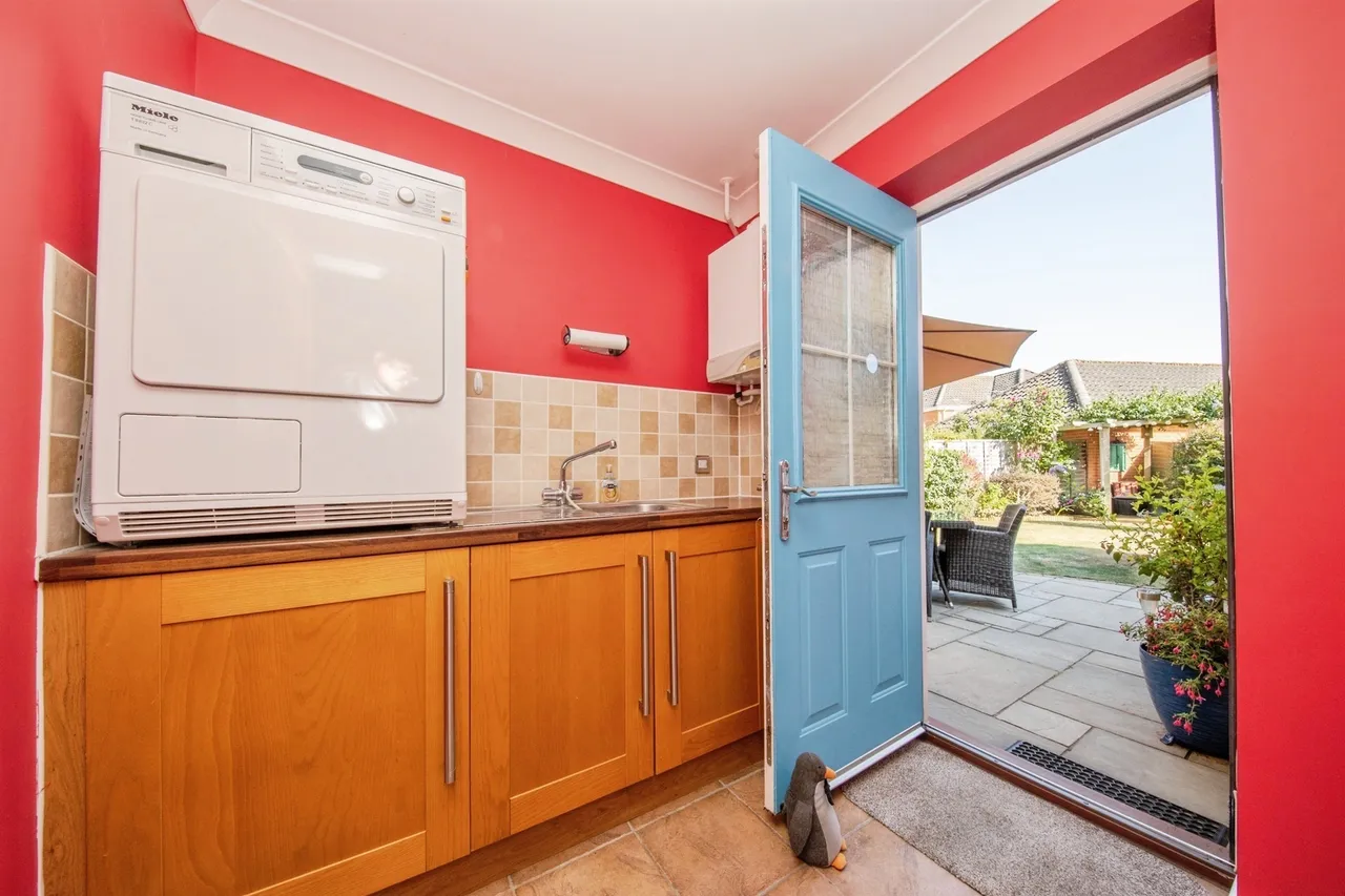 Mayhew Road, Rendlesham, Woodbridge, photo 8