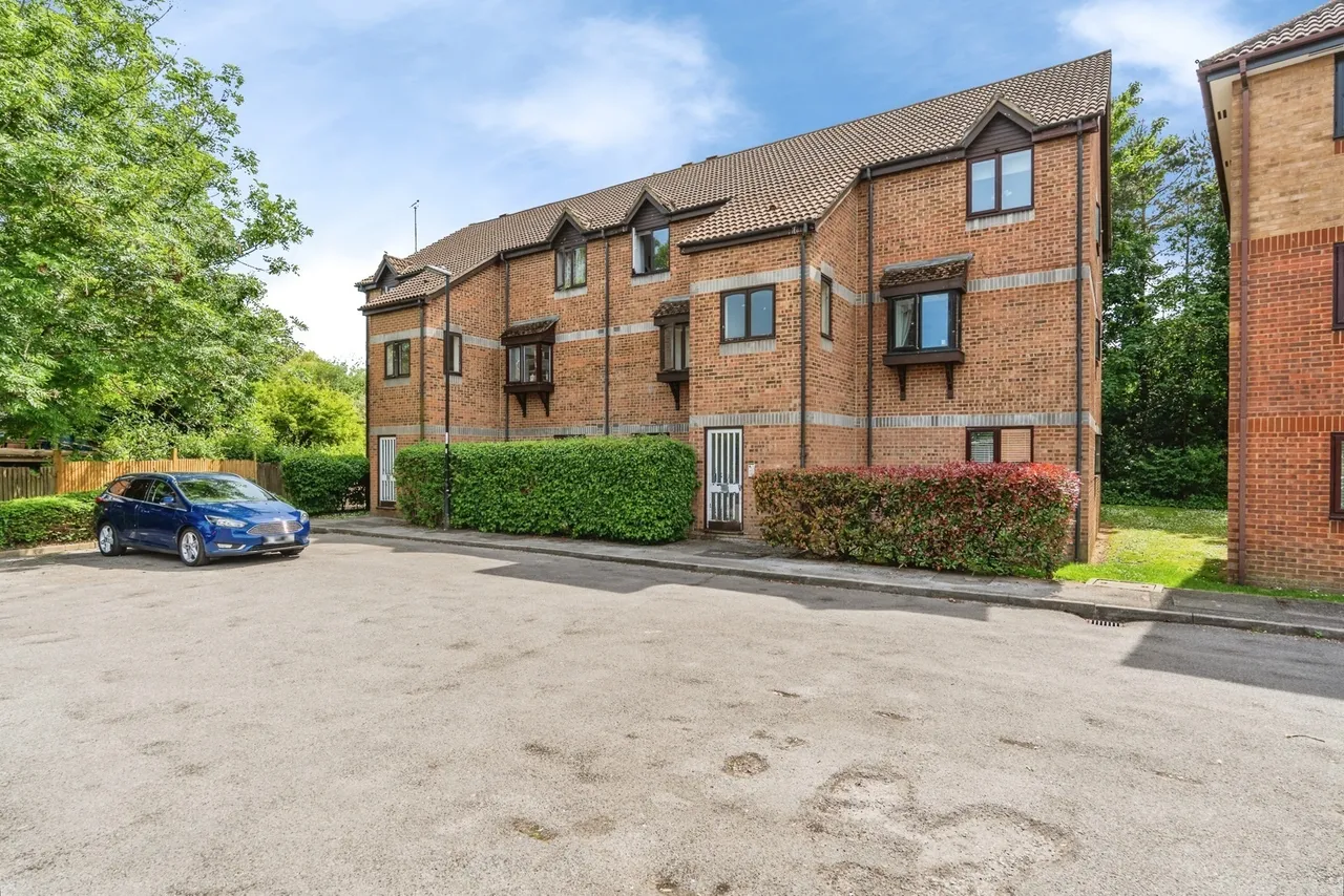 1 bed flat for sale, Brunel Road, Redbridge, SO15