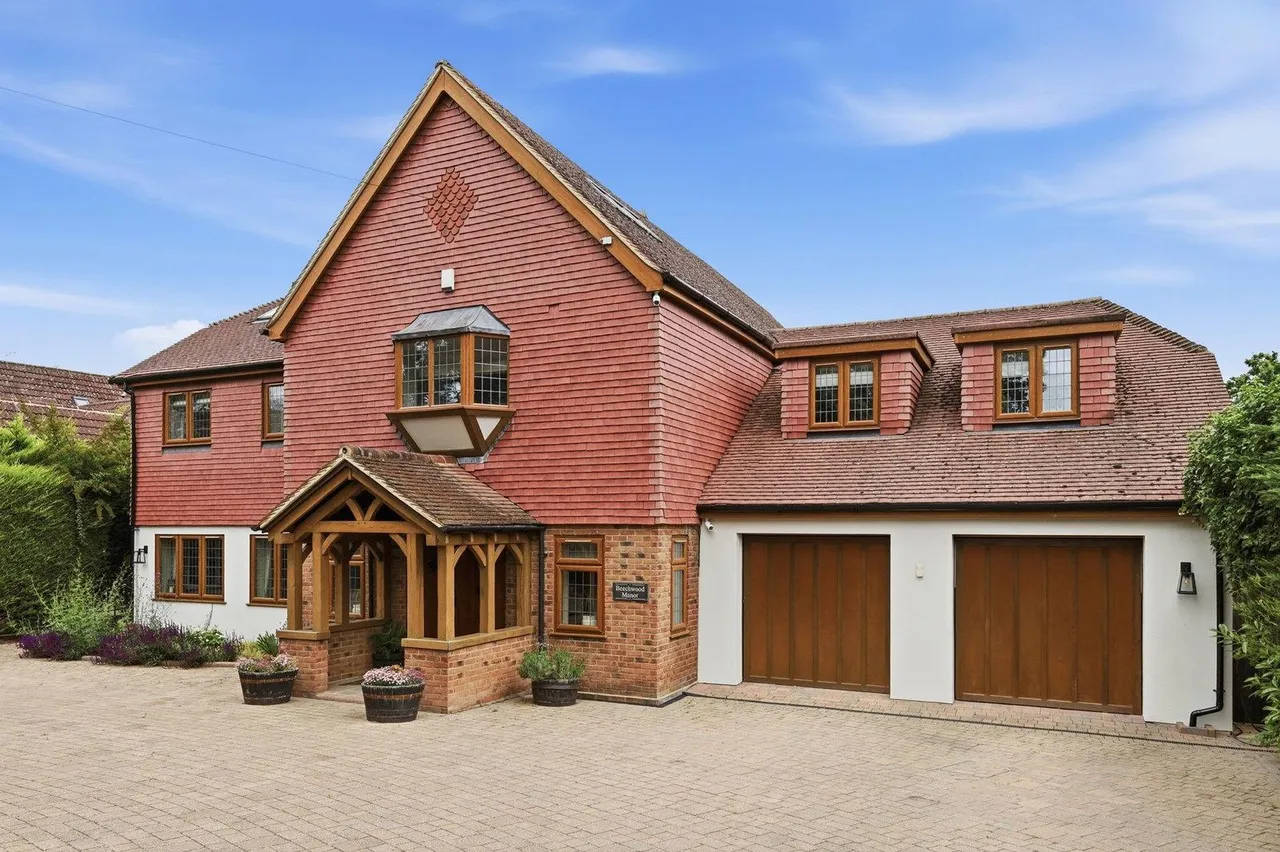 Challacombe Close, Hutton Mount, CM13, photo 47