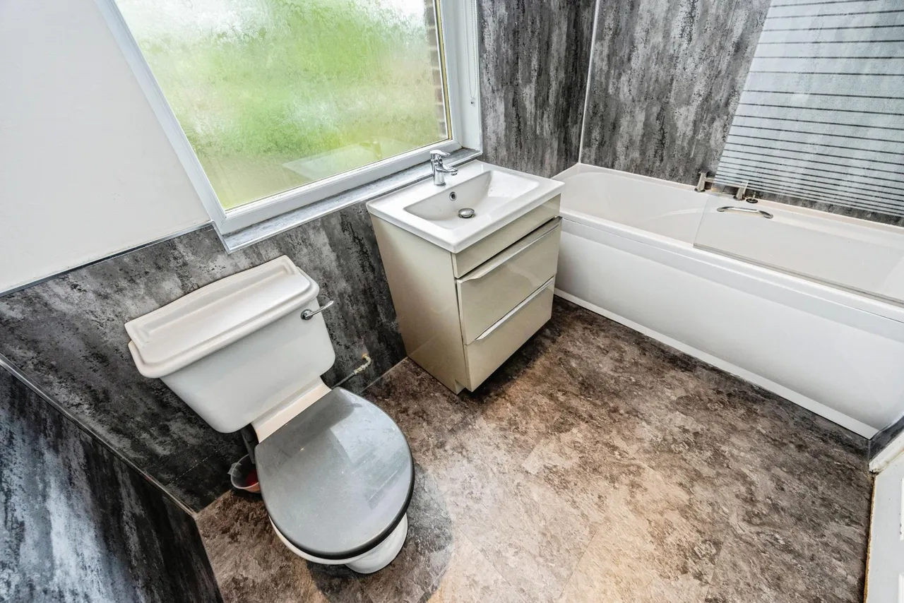 Birmingham Lane, Holmfirth, HD9, photo 16