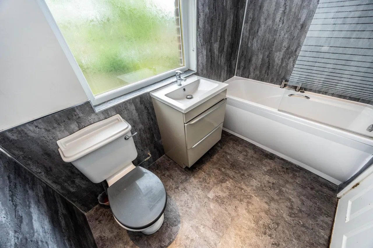Birmingham Lane, Holmfirth, HD9, photo 22