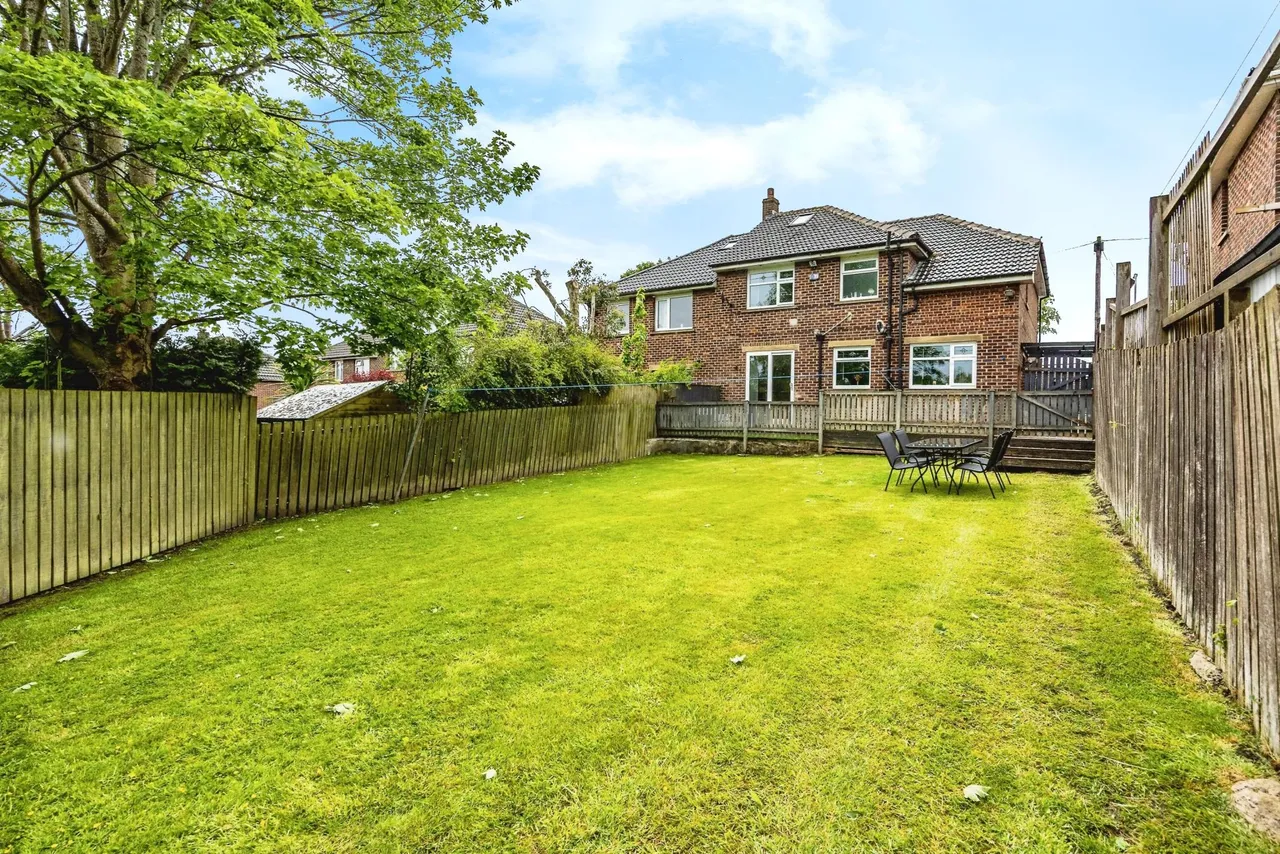 5 bed house for sale, Birmingham Lane, Holmfirth, HD9