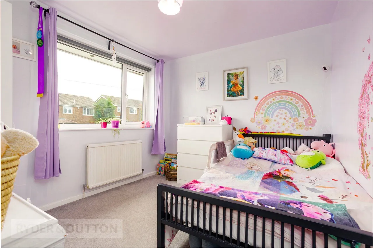 Kinder Close, Glossop, SK13, photo 16