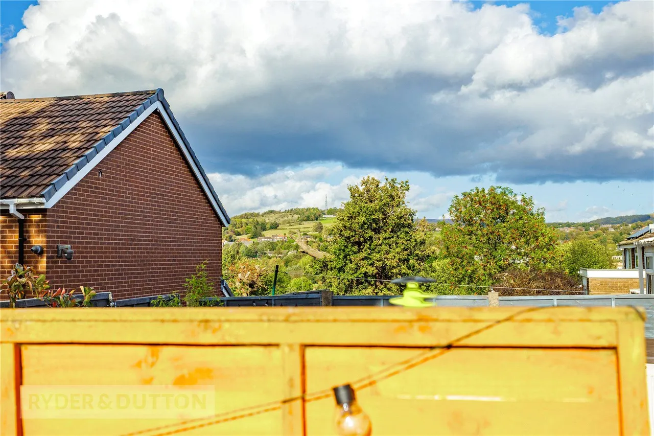 Kinder Close, Glossop, SK13, photo 21