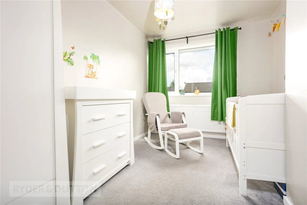 Kinder Close, Glossop, SK13, photo 18