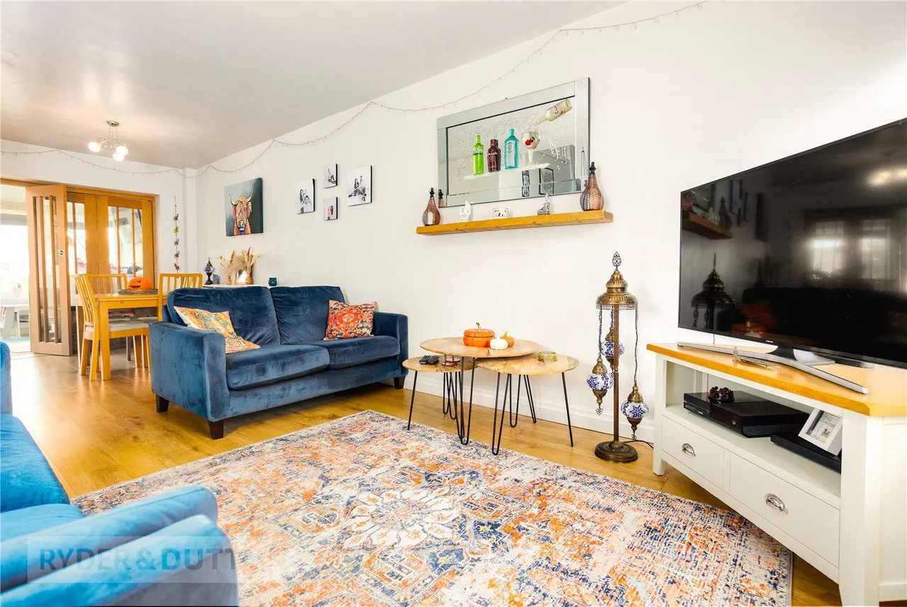 Kinder Close, Glossop, SK13, photo 4