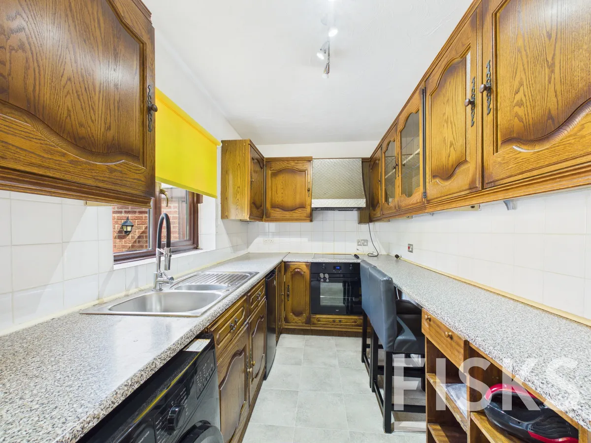 Gainsborough Avenue, Canvey Island, SS8, photo 5