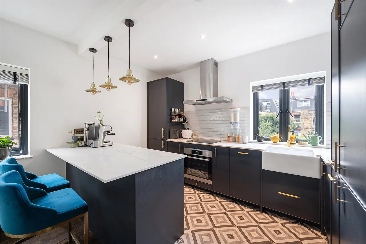 Aylmer Road, London, W12, photo 15