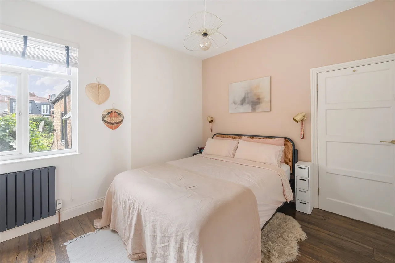 Aylmer Road, London, W12, photo 18
