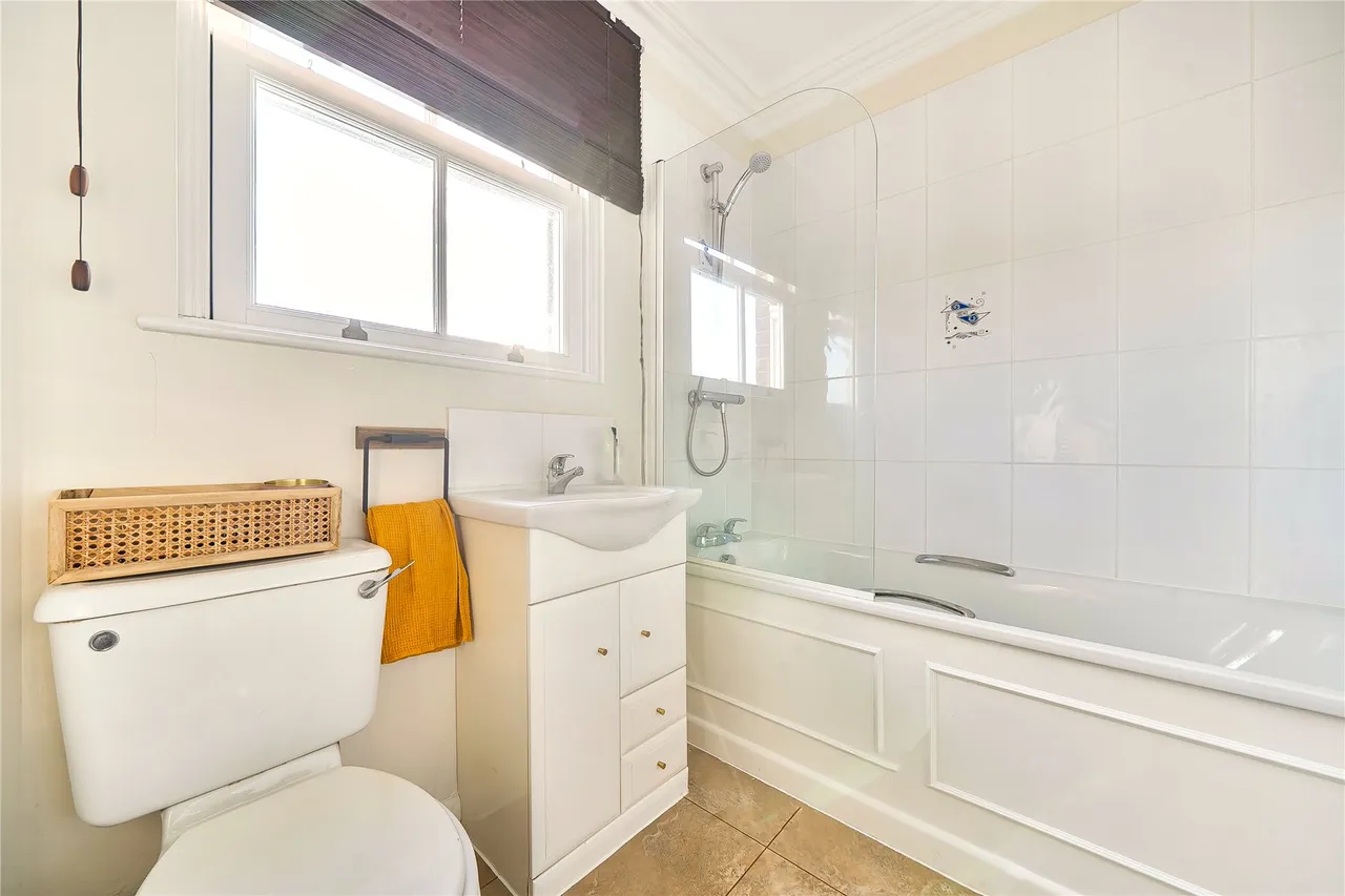 Brighton Road, Surbiton, KT6, photo 9