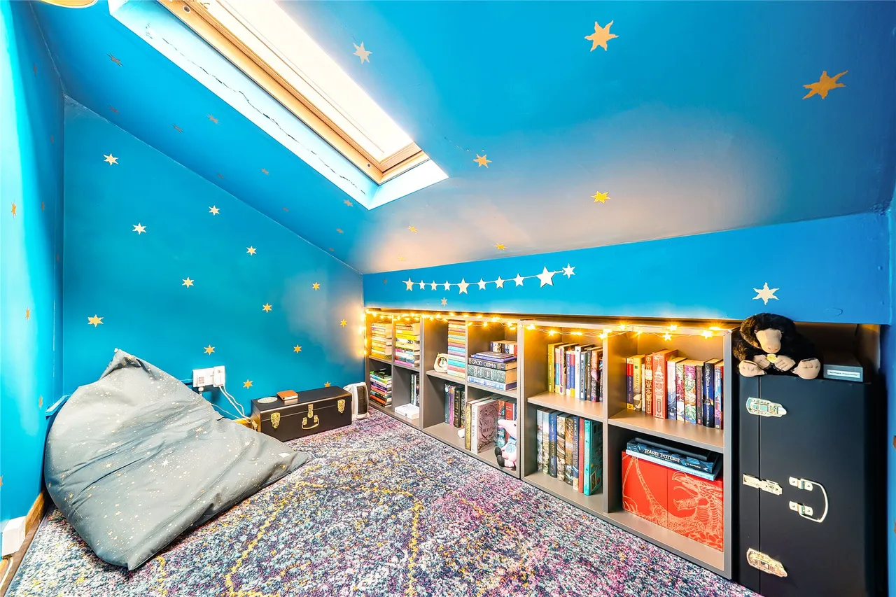 Brighton Road, Surbiton, KT6, photo 11