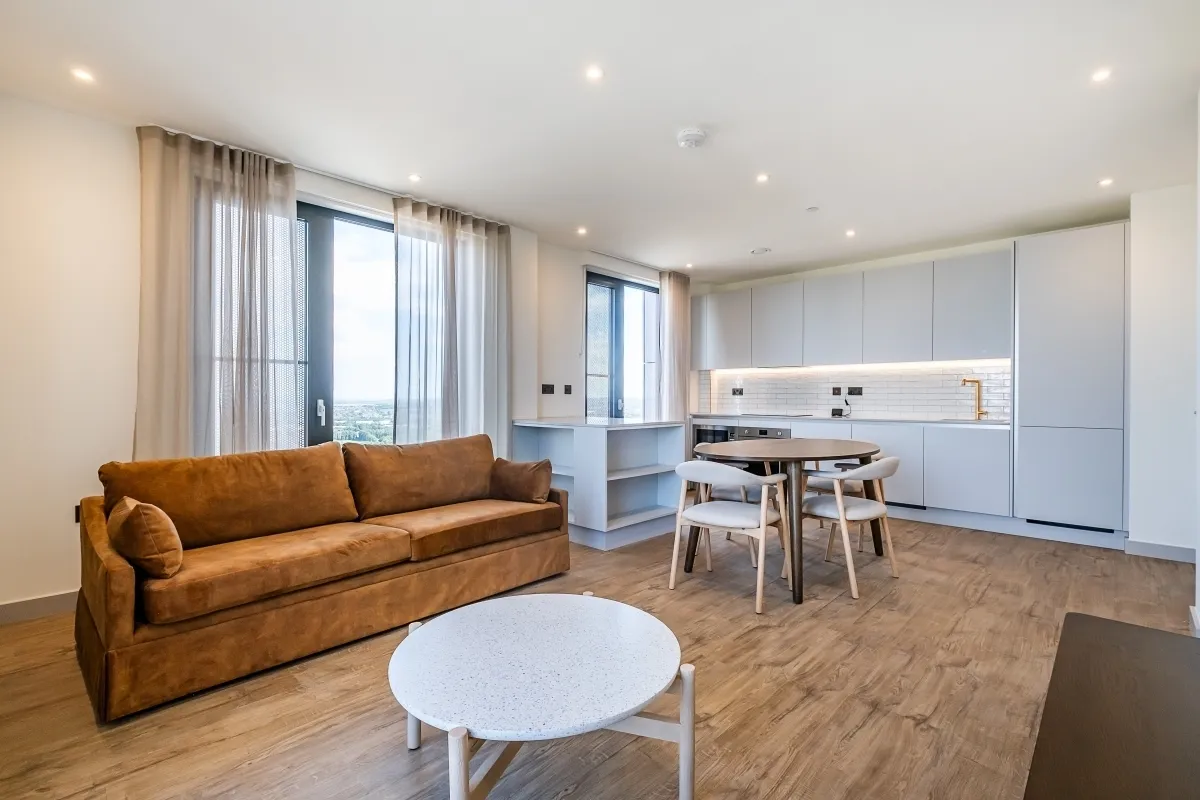 2 bed flat to rent — The Eades, 11 Selborne Road London E17