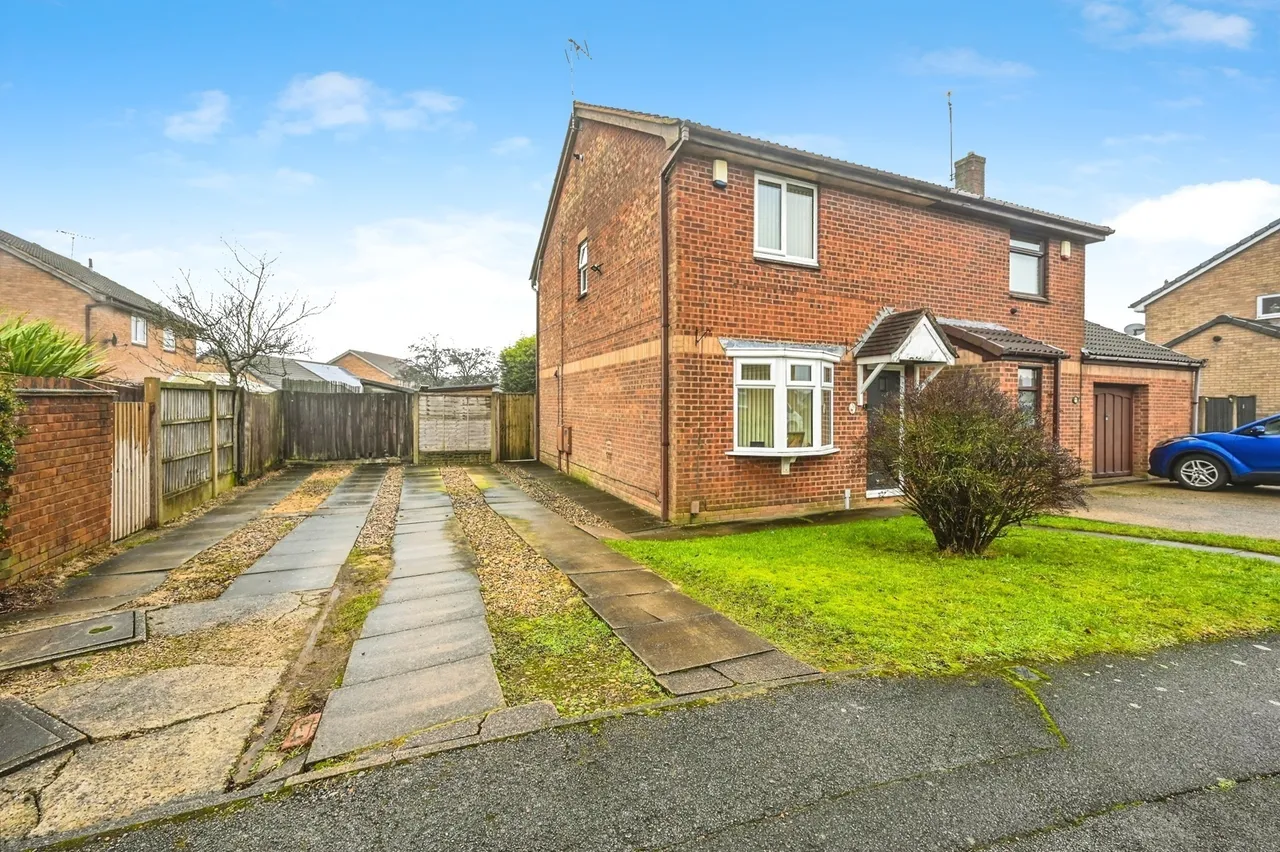 Gleneagles Drive, Kirkby-in-Ashfield, NG17, photo 15