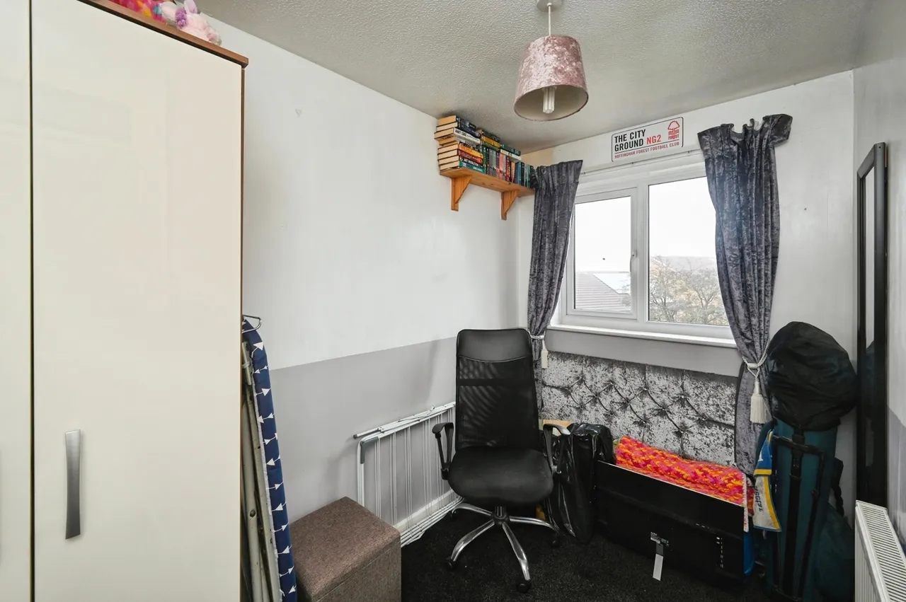 Gleneagles Drive, Kirkby-in-Ashfield, NG17, photo 10