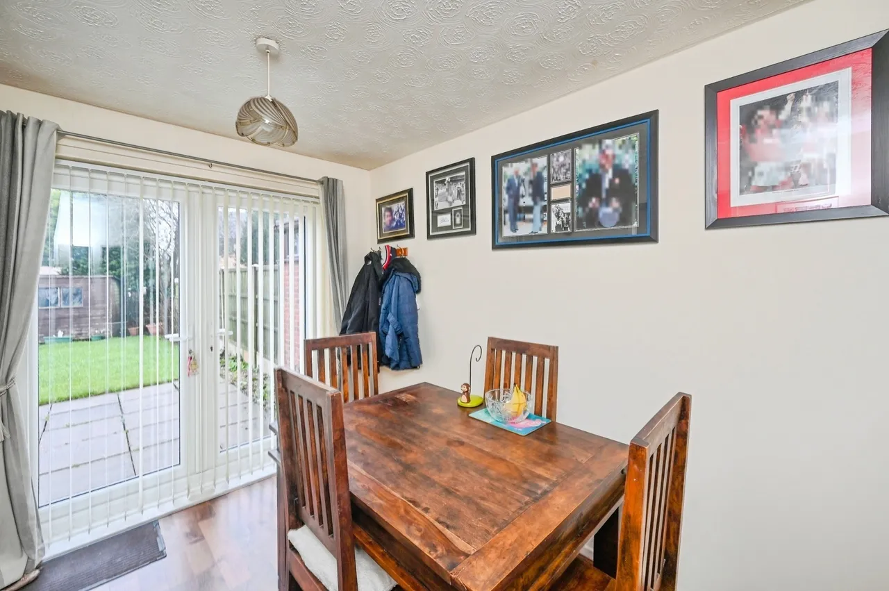 Gleneagles Drive, Kirkby-in-Ashfield, NG17, photo 3