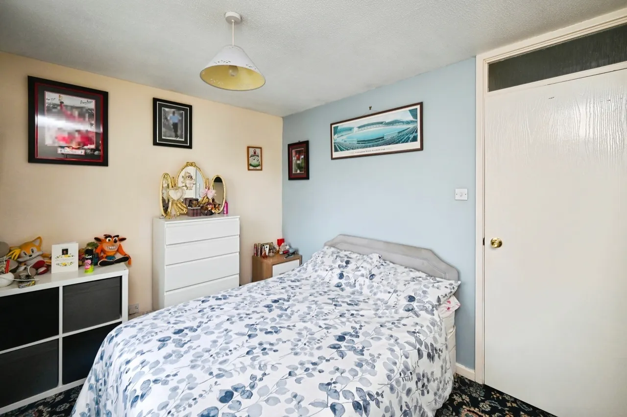 Gleneagles Drive, Kirkby-in-Ashfield, NG17, photo 8