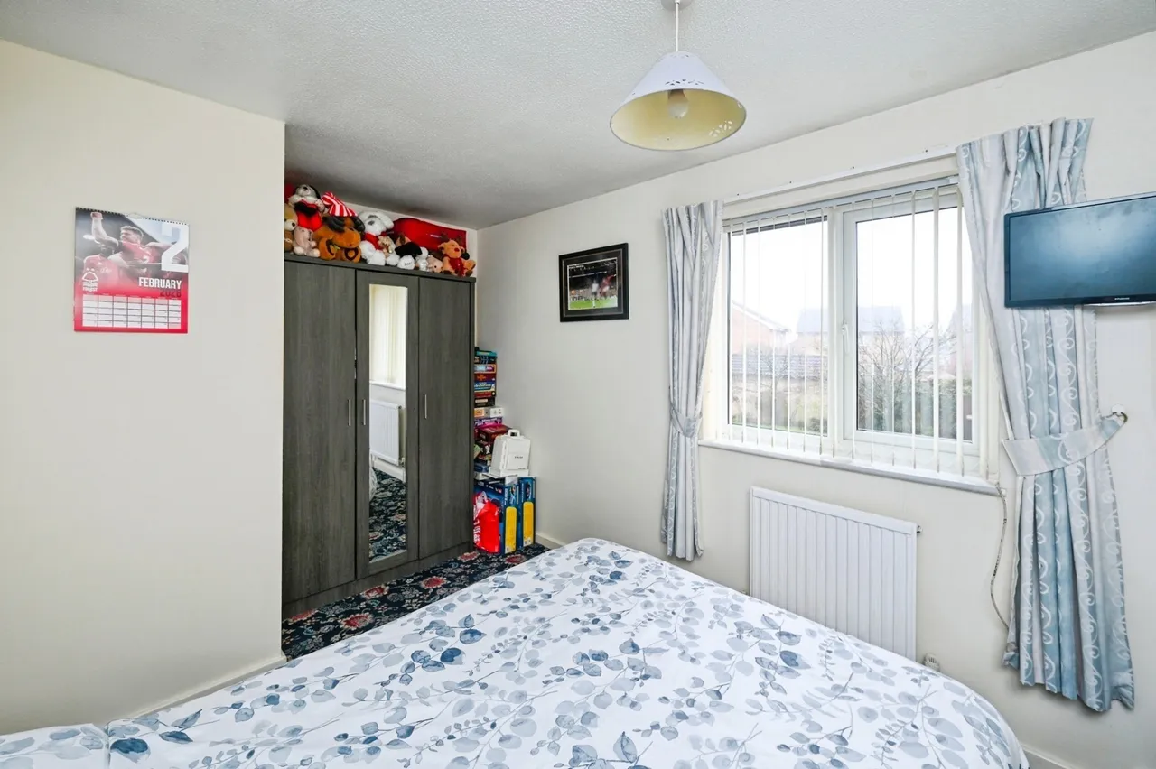 Gleneagles Drive, Kirkby-in-Ashfield, NG17, photo 9