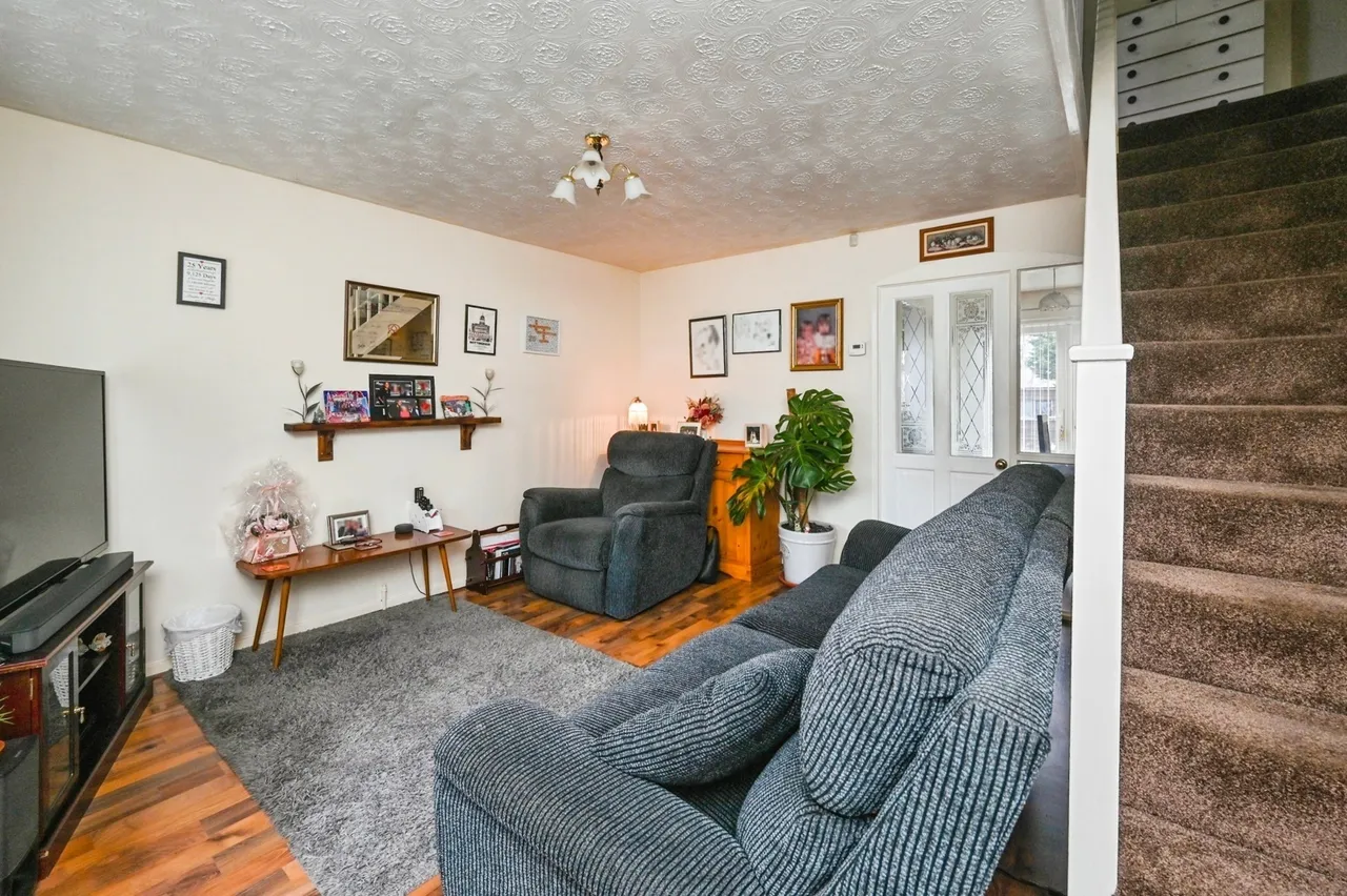 Gleneagles Drive, Kirkby-in-Ashfield, NG17, photo 7