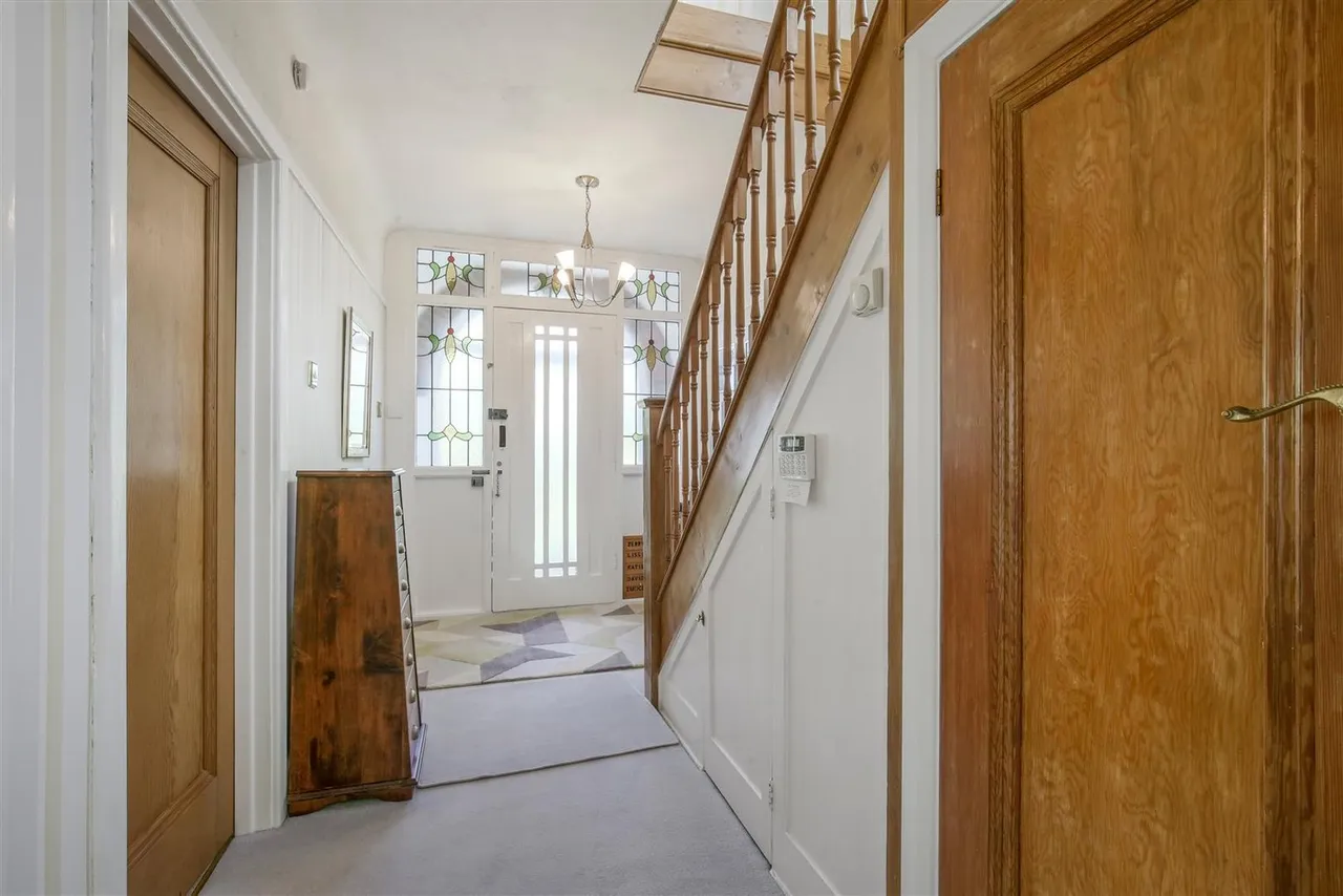 Buckland Road, Cheam, SM2 7LP, photo 5