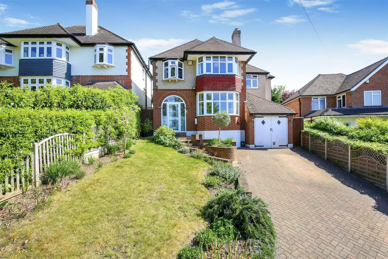 4 bed house for sale — Buckland Road, Cheam, SM2 7LP