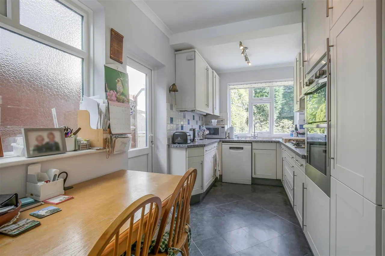 Buckland Road, Cheam, SM2 7LP, photo 9