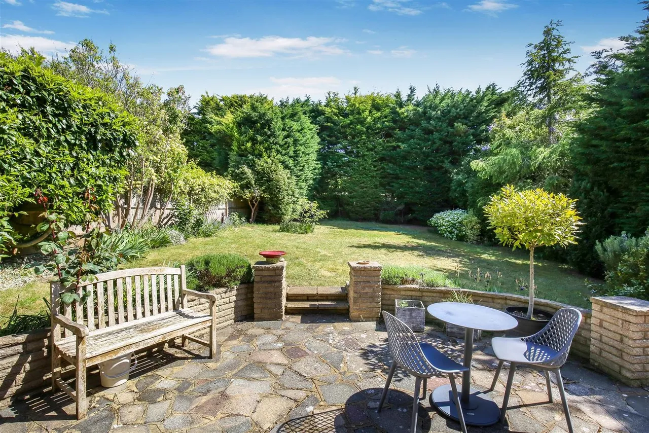 Buckland Road, Cheam, SM2 7LP, photo 4
