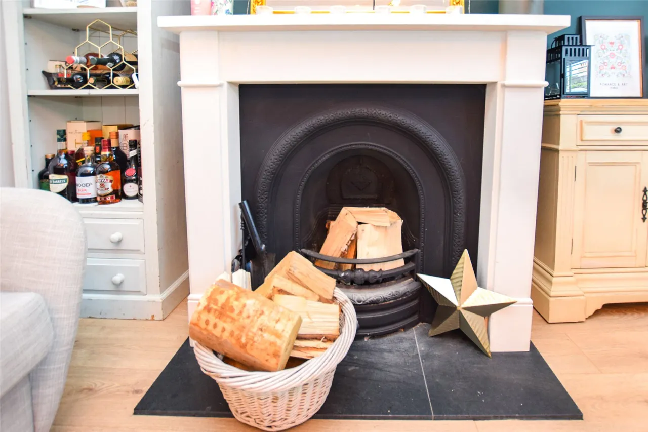 Queens Road, Farnborough, Hampshire, GU14 6JN, photo 6