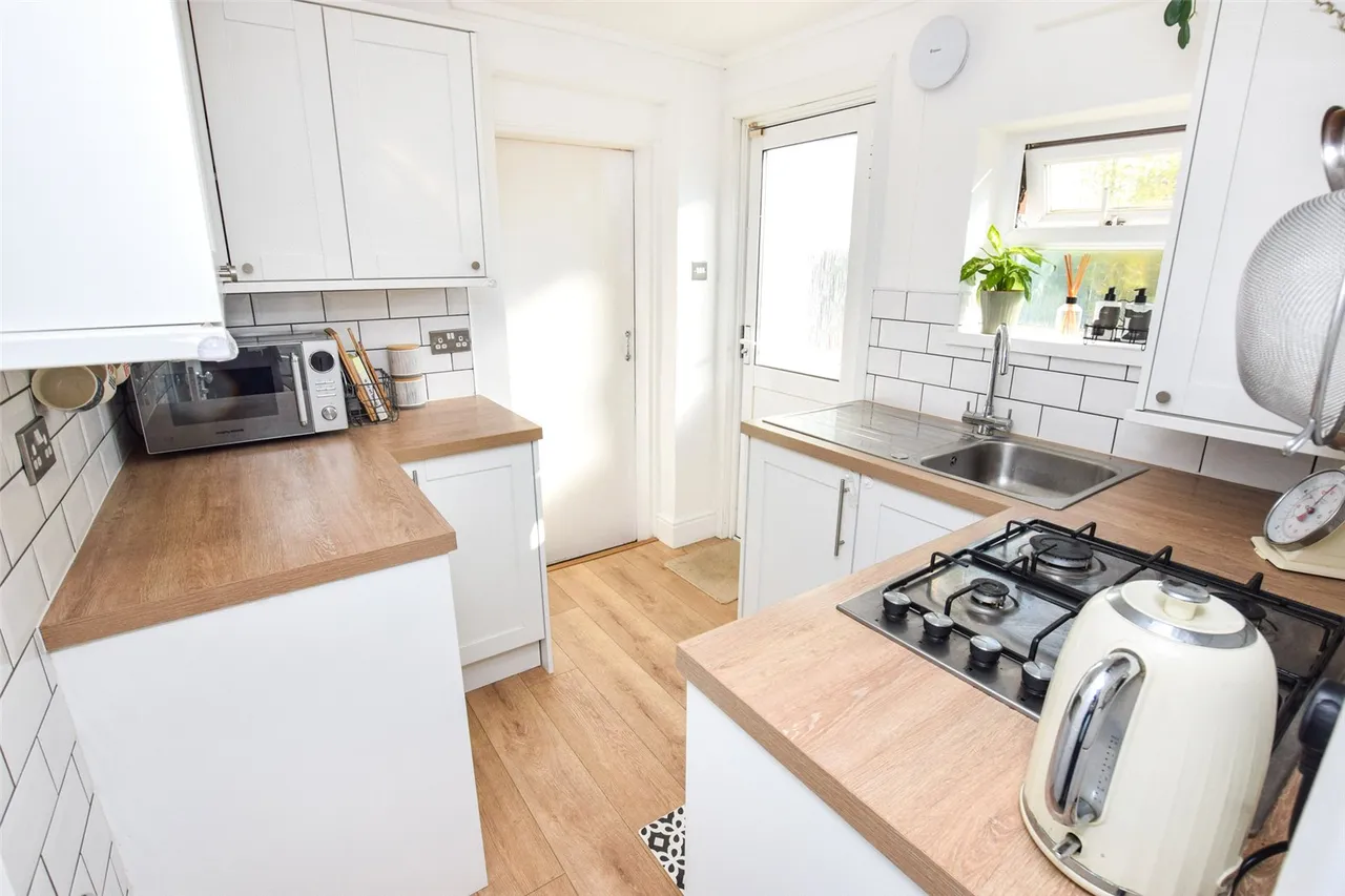 Queens Road, Farnborough, Hampshire, GU14 6JN, photo 12