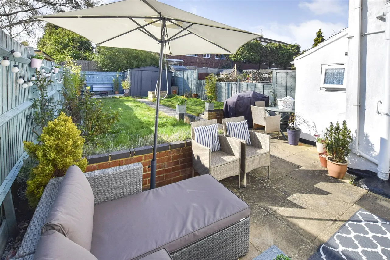 Queens Road, Farnborough, Hampshire, GU14 6JN, photo 16