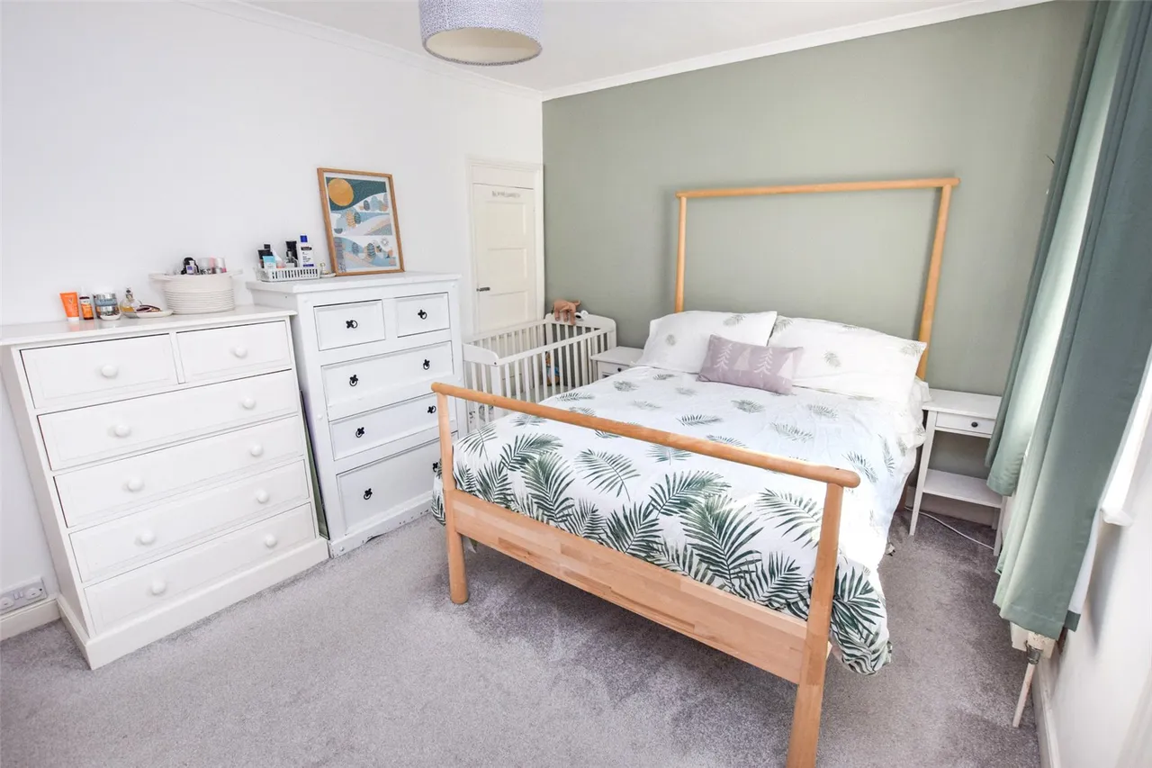 Queens Road, Farnborough, Hampshire, GU14 6JN, photo 14