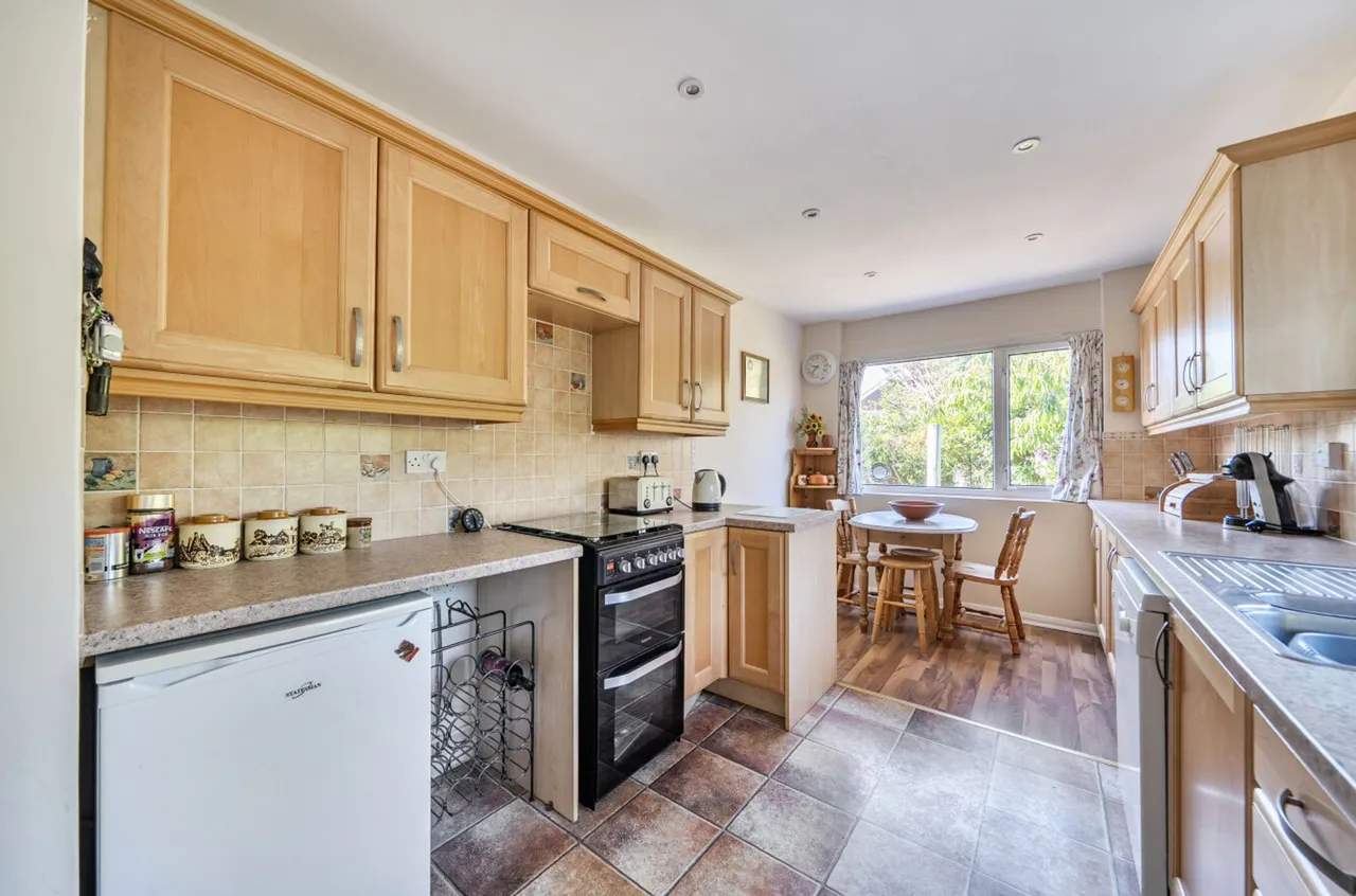 Caledon Avenue, Felpham, PO22, photo 3