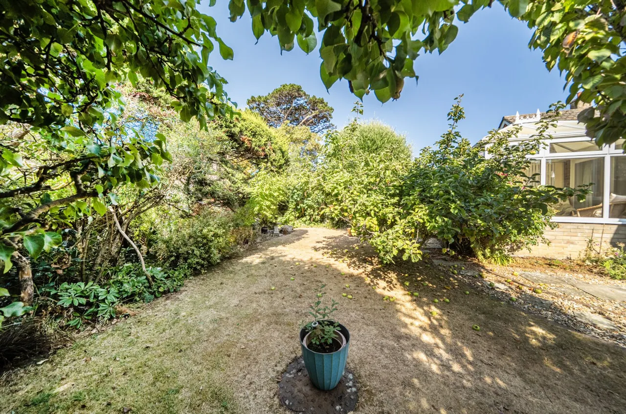 Caledon Avenue, Felpham, PO22, photo 18