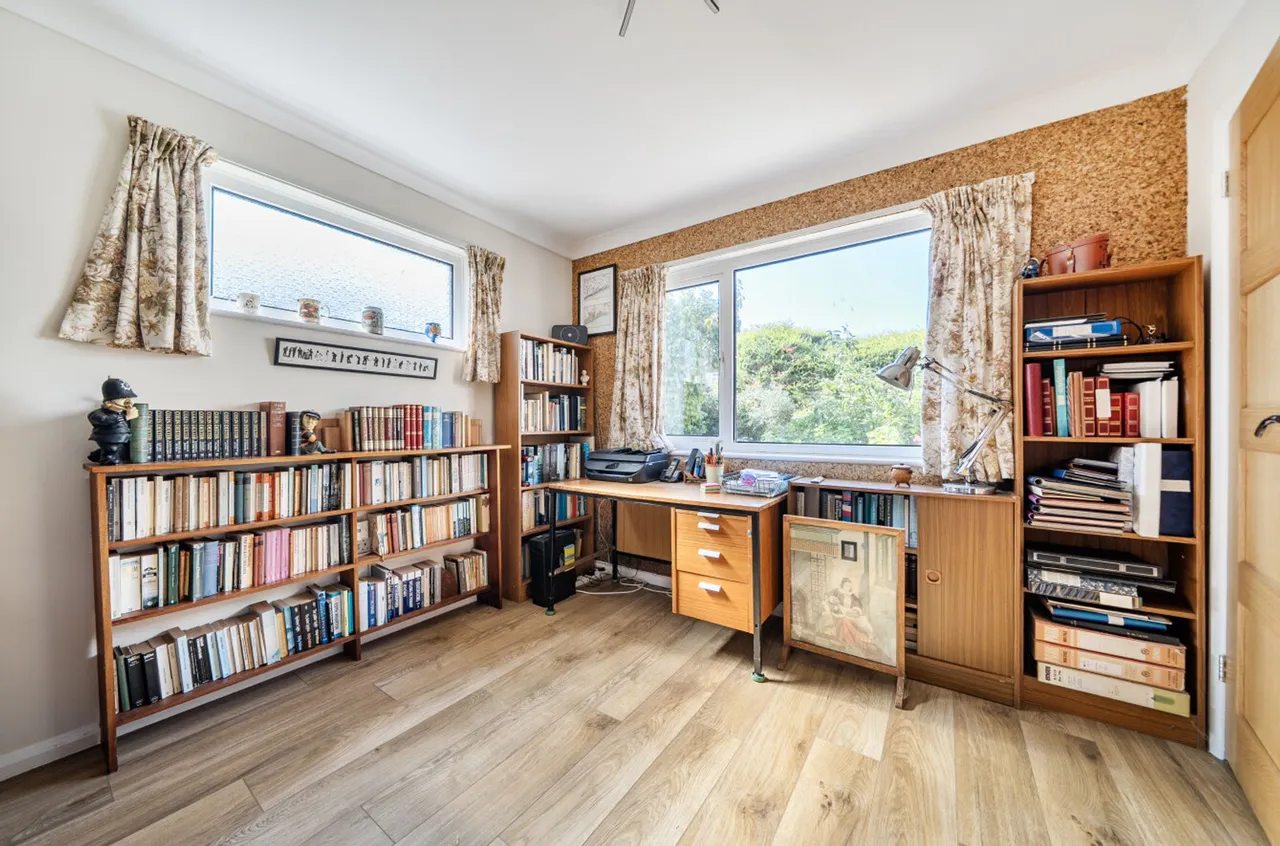 Caledon Avenue, Felpham, PO22, photo 8