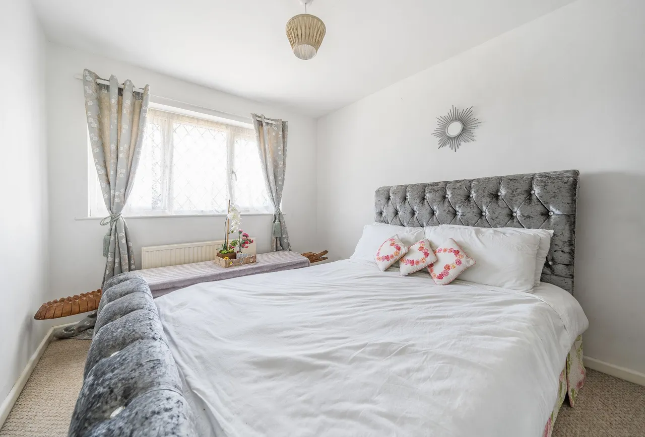 Bath Road, Longwell Green, BS30 9DB, photo 19
