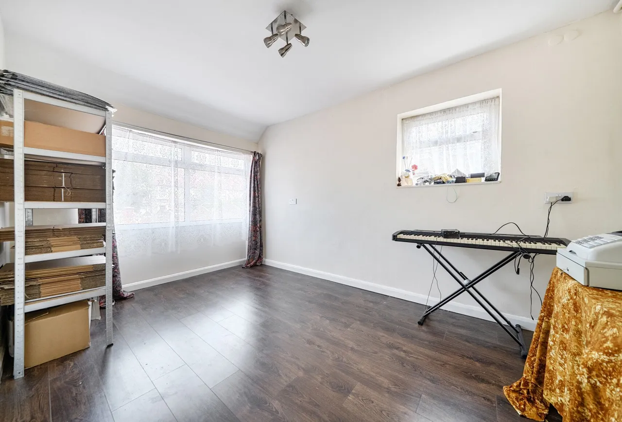 Bath Road, Longwell Green, BS30 9DB, photo 15