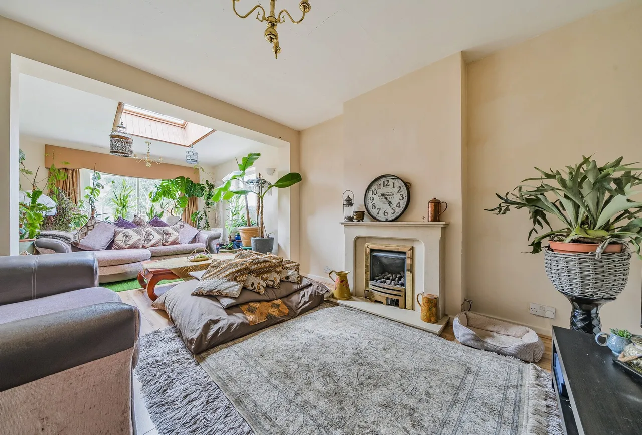 Bath Road, Longwell Green, BS30 9DB, photo 2