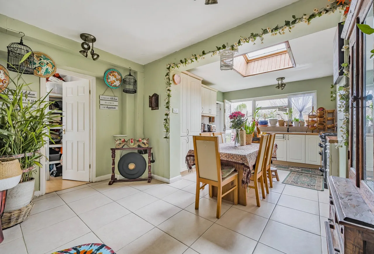 Bath Road, Longwell Green, BS30 9DB, photo 8