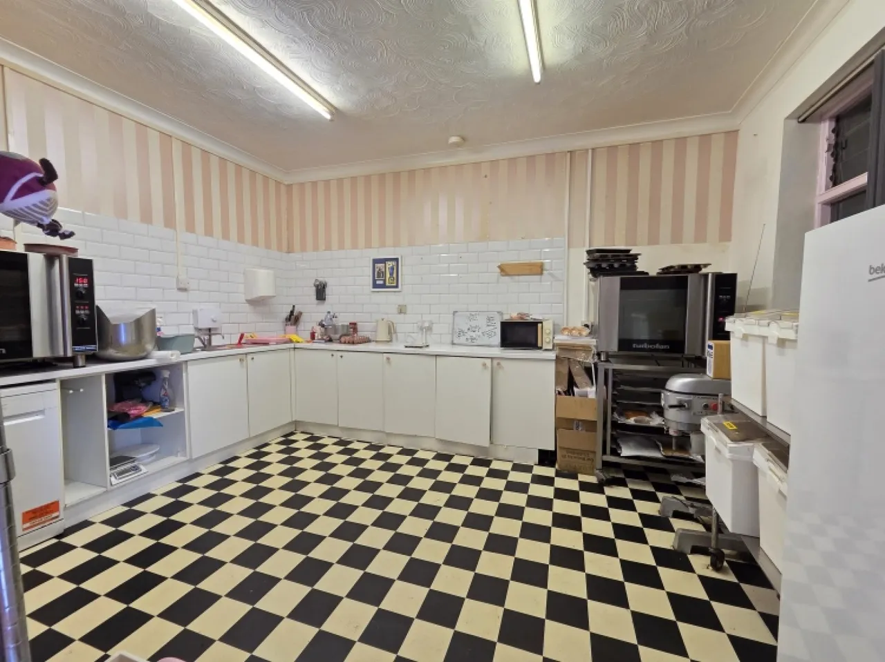 79a Hagley Road, Halesowen, West Midlands, B63 4PY, UK, photo 2