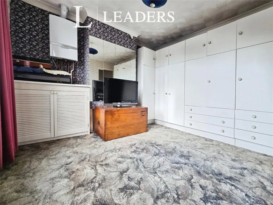 St. Andrews Road, Gosport, PO12, photo 8