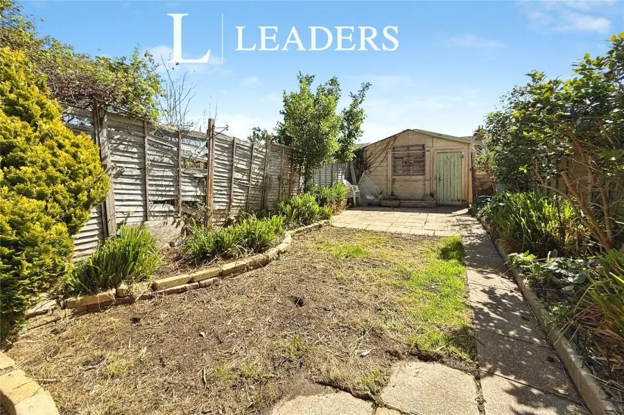 St. Andrews Road, Gosport, PO12, photo 10