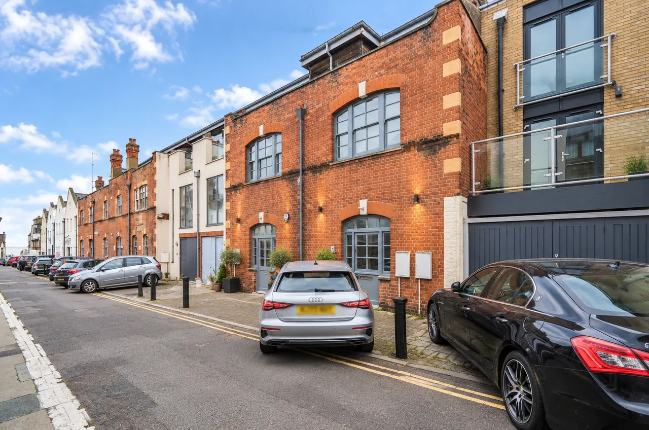 2 bed flat for sale, St Johns Road, Hove, BN3