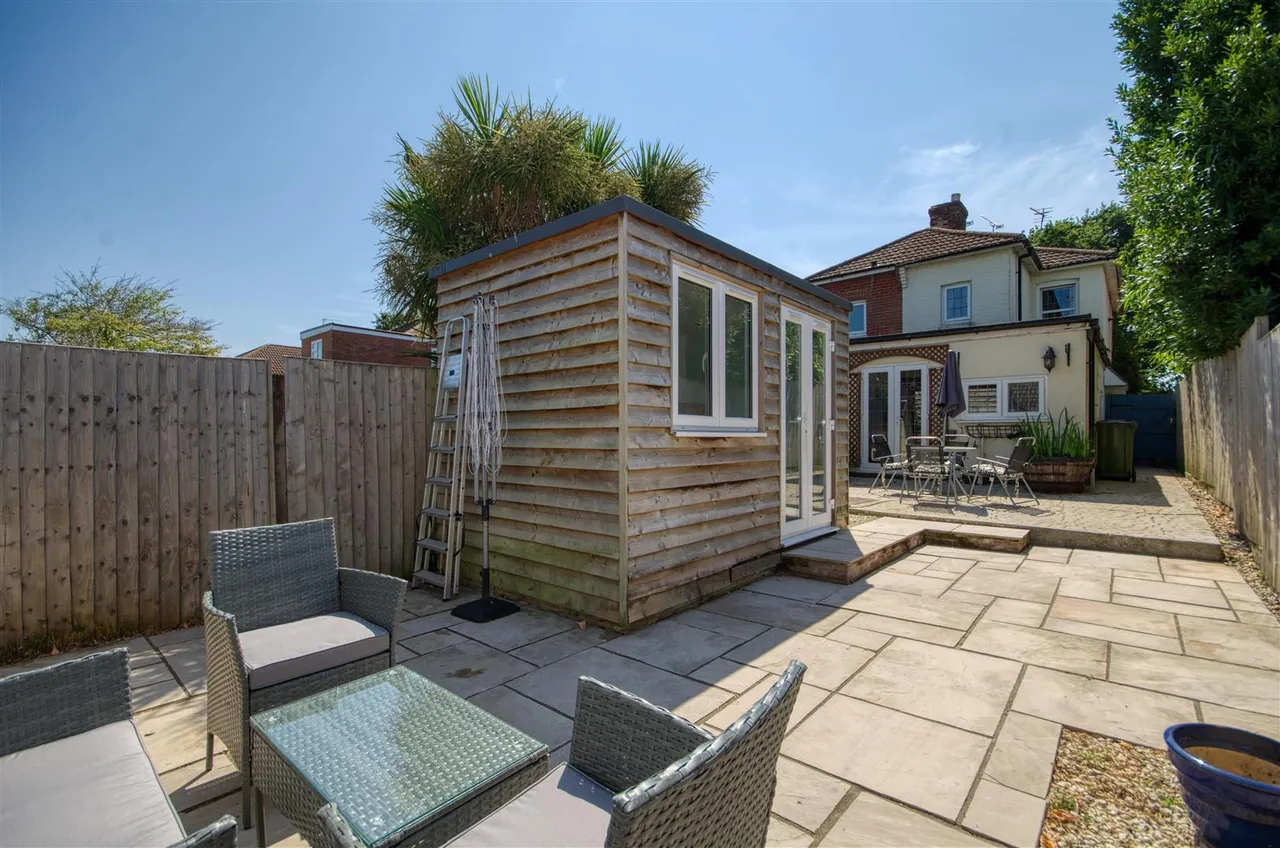 Moorgreen Road, West End, SO30, photo 16