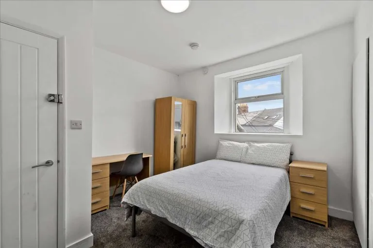 Clifton Place, Plymouth, PL4, photo 9