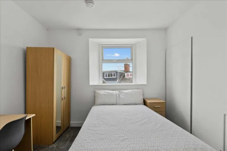 Clifton Place, Plymouth, PL4, photo 10