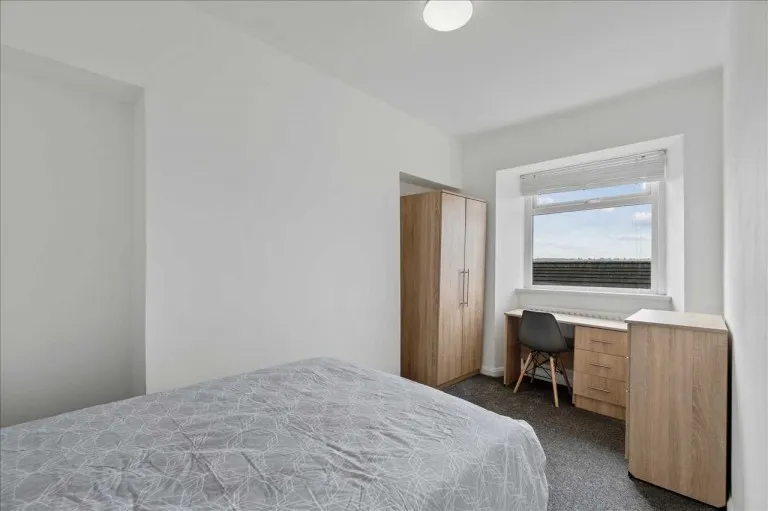 Clifton Place, Plymouth, PL4, photo 7