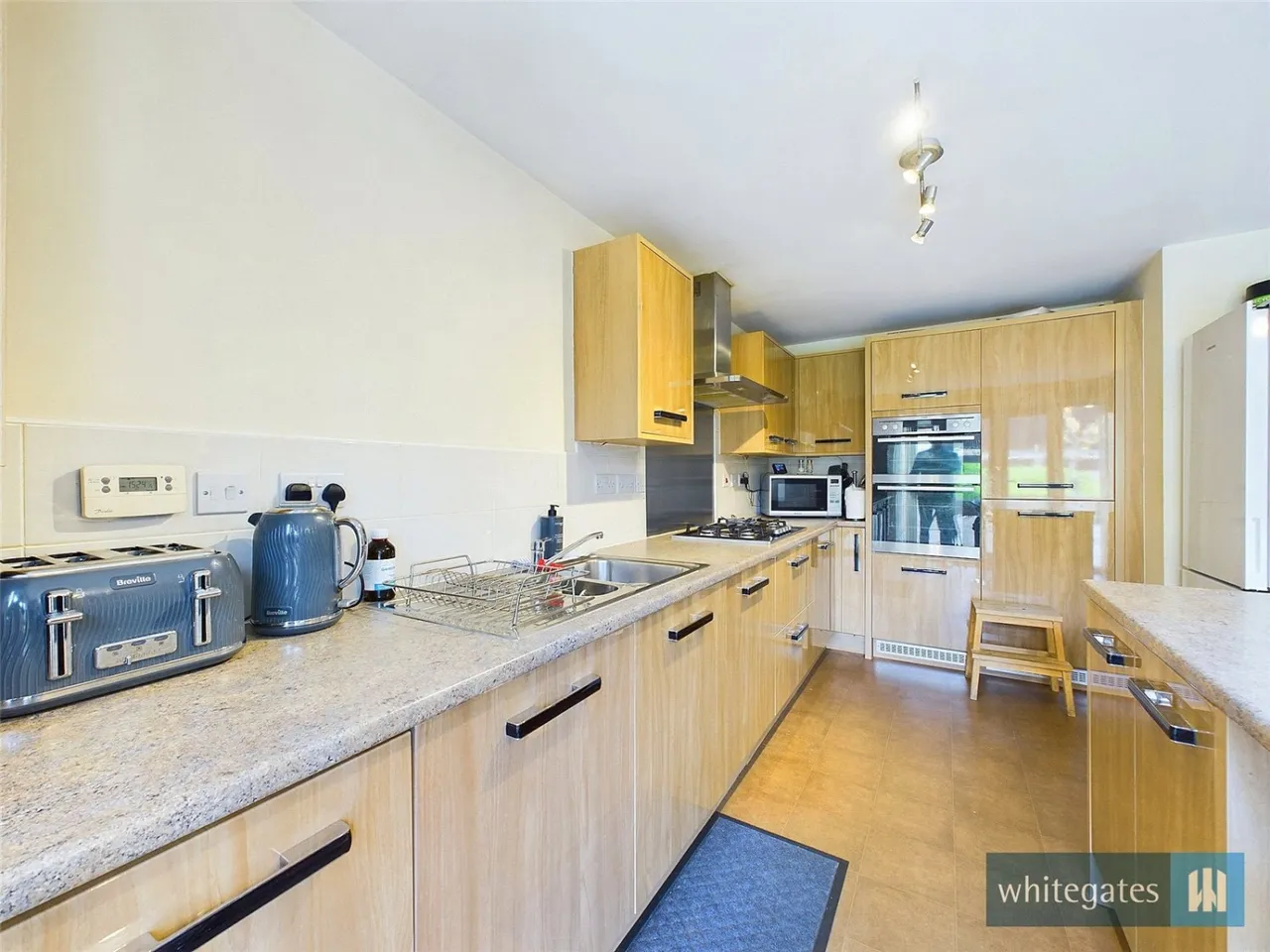 Newhall Gardens, Bradford, BD5, photo 9